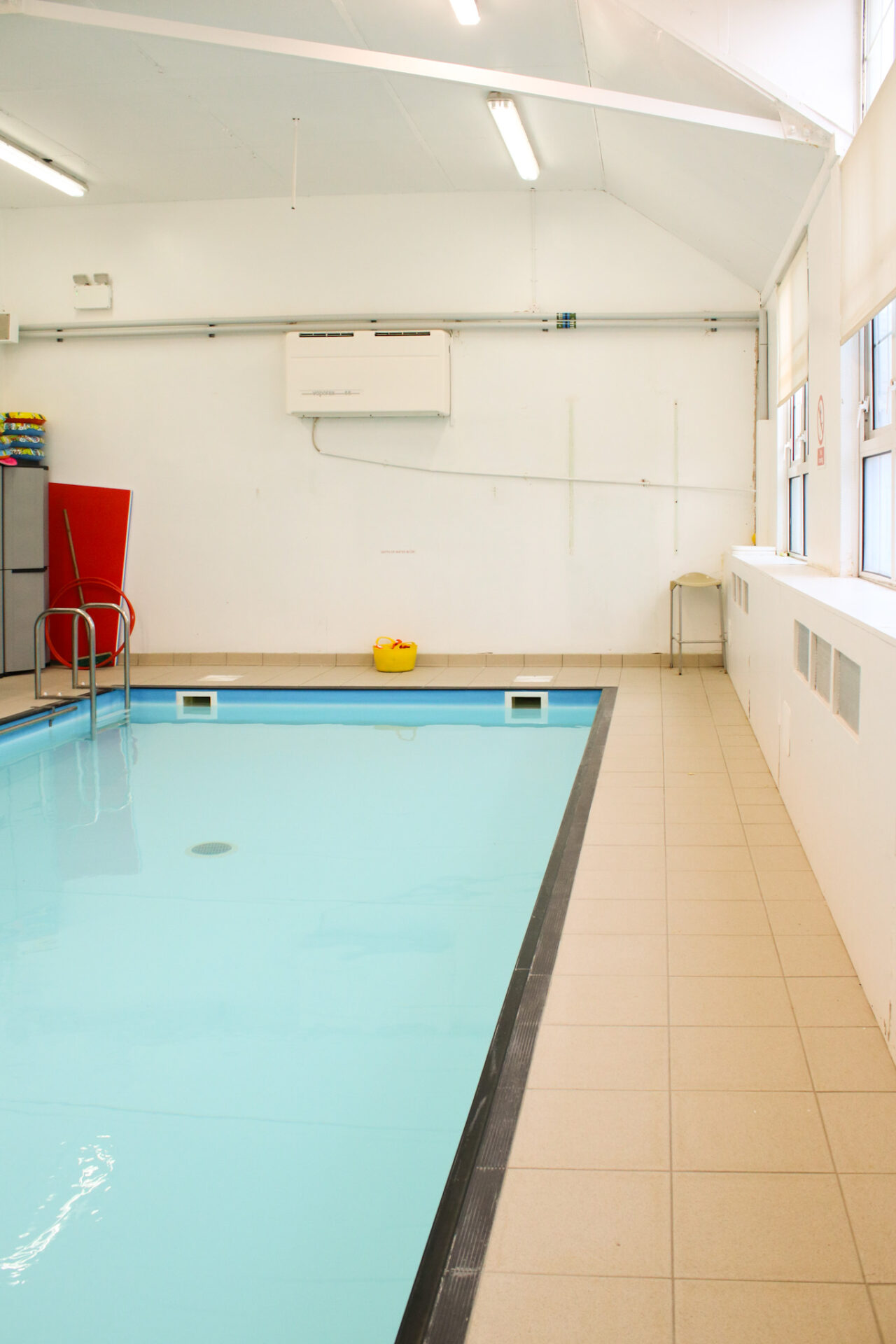 Swim at our Beckenham Swimming Pool | Athelney Primary School